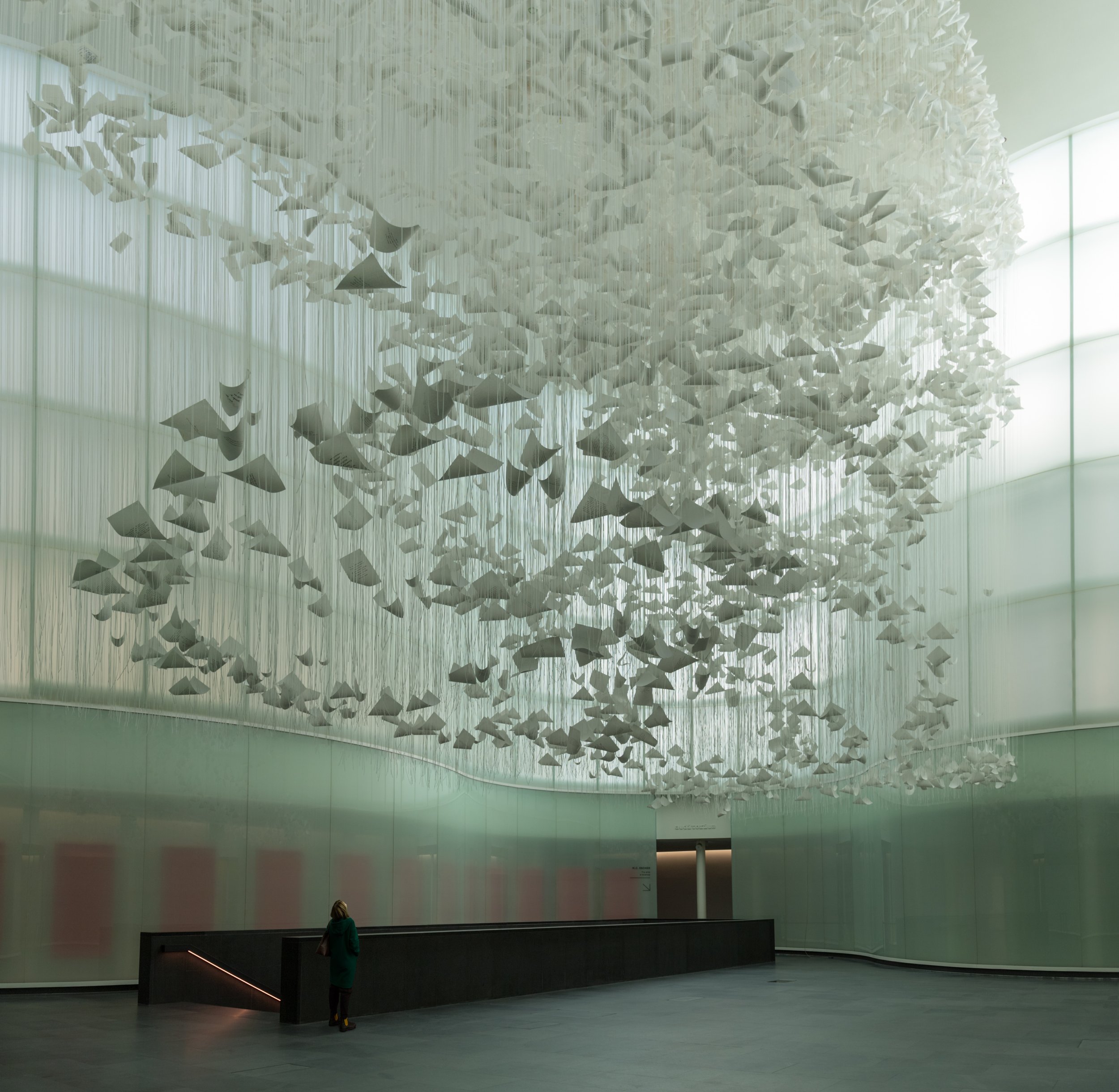 CHIHARU SHIOTA–塩田千春